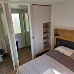 Petit Coin De Paradis A La Yole *