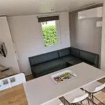 Petit Coin De Paradis A La Yole فيندريه
