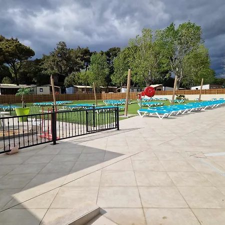База отдыха Petit Coin De Paradis A La Yole